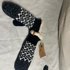 Timberland Black and White Knit Mittens